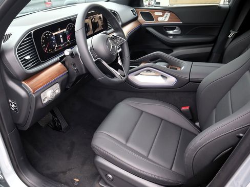 New 2025 Mercedes-Benz GLE 450 4MATIC image 13