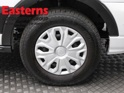 Used 2023 Ford Transit 350 XLT image 28