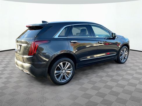 Used 2020 Cadillac XT5 Premium Luxury w/ LPO, Floor Liner Package image 7