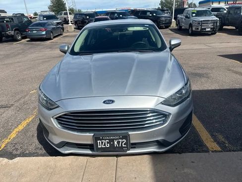 Used 2019 Ford Fusion SE AWD/4WD image 2