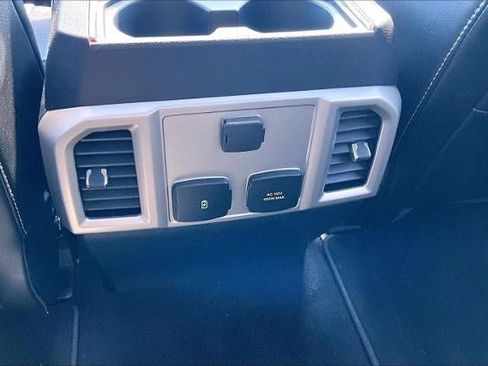 Used 2021 Ford F250 Lariat w/ Lariat Ultimate Package AWD/4WD image 11