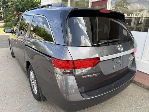 Used 2016 Honda Odyssey SE image 4
