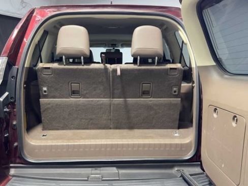 Used 2017 Lexus GX 460 w/ Navigation Package AWD/4WD image 38