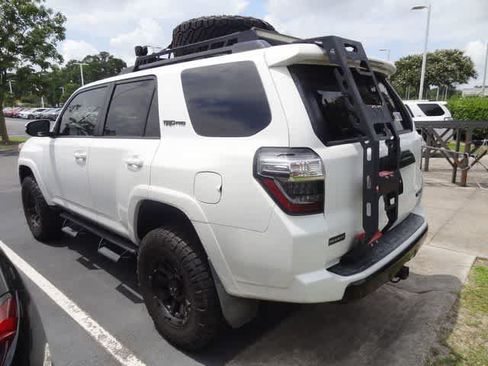 Used 2020 Toyota 4Runner TRD Off-Road Premium w/ Moonroof Package AWD/4WD image 6