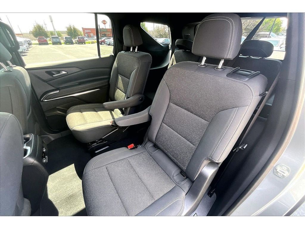 Used 2024 Chevrolet Traverse LT AWD/4WD image 28