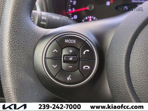 Certified 2022 Kia Soul LX image 21