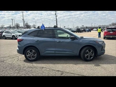 Certified 2023 Ford Escape ST-Line w/ Tech Pack #1 AWD/4WD image 3