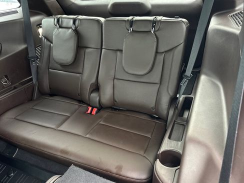 Used 2021 Ford Explorer King Ranch w/ Premium Technology Package image 15