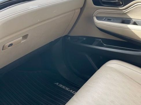 Used 2023 Honda Odyssey Elite image 28