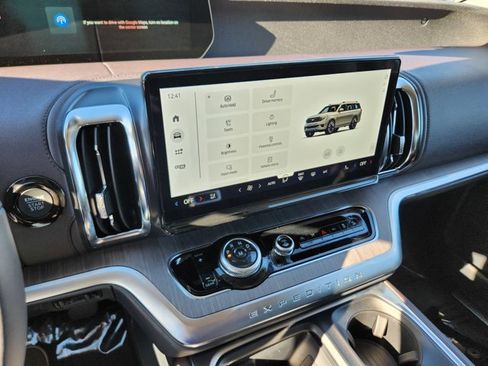 New 2025 Ford Expedition Platinum w/ Platinum Ultimate Package image 8