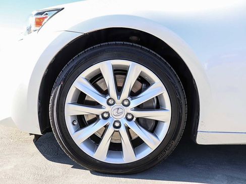 Used 2016 Lexus IS 200t image 14