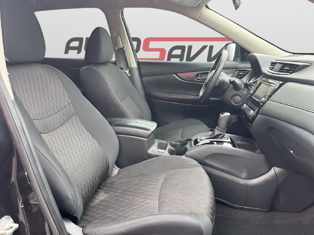 Used 2019 Nissan Rogue SV w/ Premium Package FWD image 27