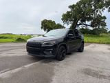 Used 2020 Jeep Cherokee Latitude Plus image 3