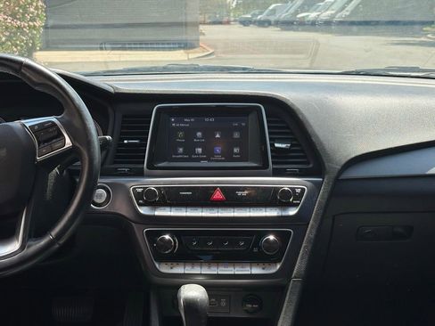 Used 2018 Hyundai Sonata SEL FWD image 13