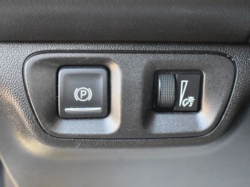 Used 2018 GMC Acadia SLT w/ LPO, Floor Liner Package AWD/4WD image 25