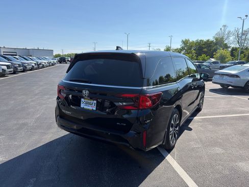 Used 2025 Honda Odyssey Elite image 6