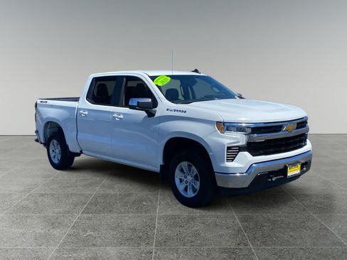 Used 2025 Chevrolet Silverado 1500 LT AWD/4WD image 7