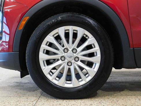 Used 2024 Cadillac XT4 Luxury w/ Cold Weather Package image 25