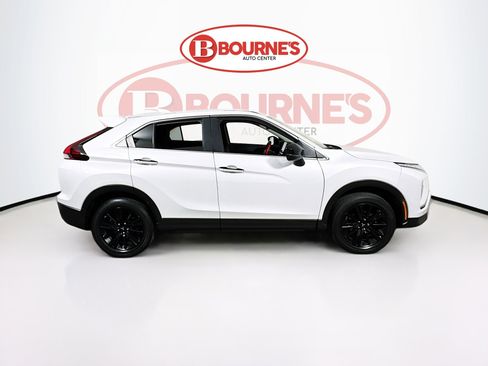 Used 2023 Mitsubishi Eclipse Cross LE image 9