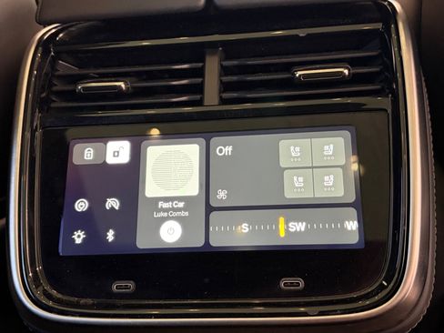 Used 2026 Rivian R1S Adventure Tri AWD/4WD image 30