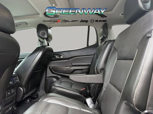 Used 2019 GMC Acadia SLT w/ LPO, Floor Liner Package FWD image 14