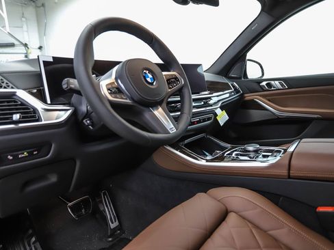 New 2026 BMW X5 xDrive40i w/ M Sport Package image 10
