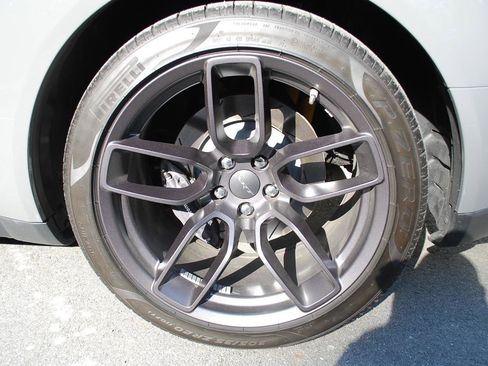 Used 2019 Dodge Challenger SRT Hellcat Redeye RWD image 10