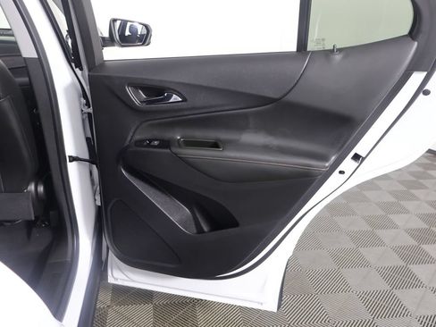 Used 2023 Chevrolet Equinox Premier FWD image 26