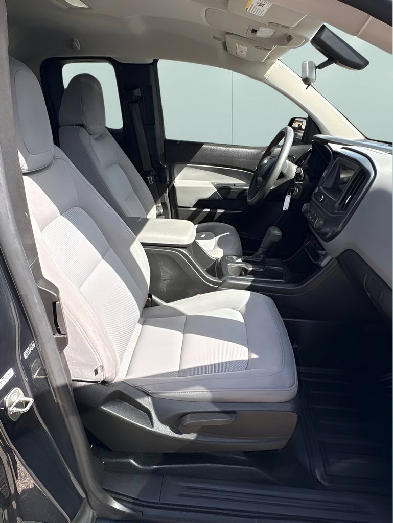 Used 2019 Chevrolet Colorado W/T RWD image 18