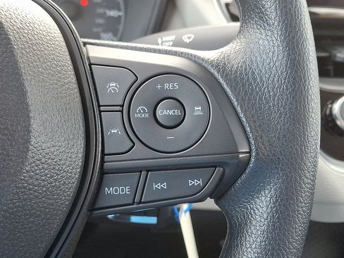 Certified 2025 Toyota Corolla LE image 23