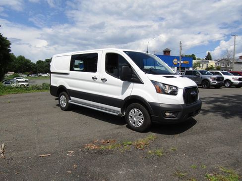 Used 2024 Ford Transit 250 Low Roof w/ Exterior Upgrade Package RWD image 38
