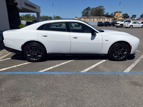New 2026 Dodge Charger R/T w/ Driver Convenience Group AWD/4WD image 21