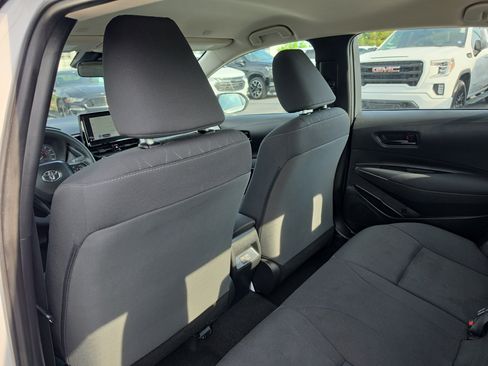 Used 2023 Toyota Corolla LE FWD image 11