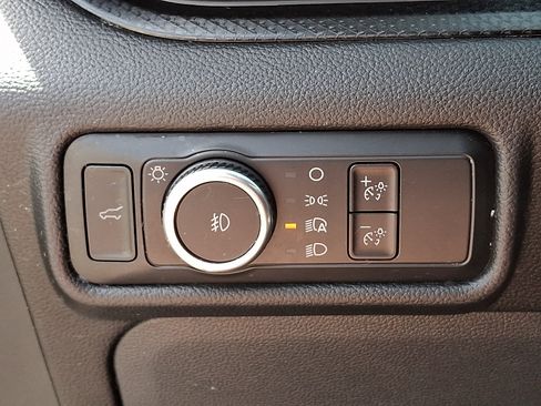 Certified 2023 Ford Explorer ST-Line AWD/4WD image 24