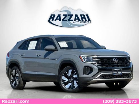 Used 2024 Volkswagen Atlas Cross Sport SE FWD image 1