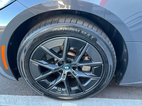 Used 2023 BMW i4 eDrive35 RWD image 16