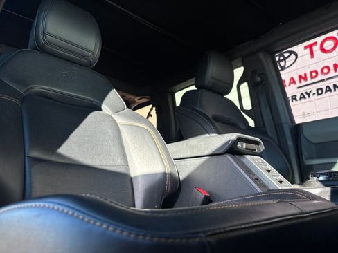 Used 2021 Ford Bronco Badlands image 23