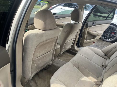 Used 2004 Honda Accord EX image 28
