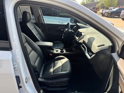 Used 2023 GMC Terrain SLT w/ Elevation Edition FWD image 30
