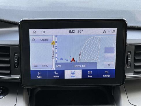 Used 2022 Ford Explorer XLT w/ Equipment Group 202A AWD/4WD image 17