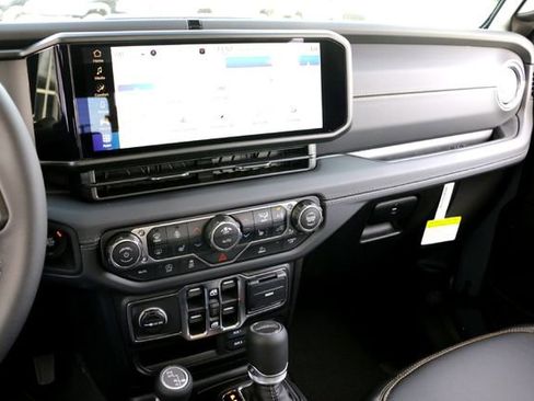 New 2026 Jeep Gladiator Sport image 13