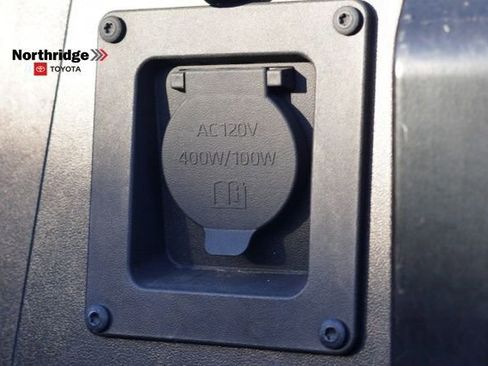 Used 2023 Toyota Tundra Limited image 14