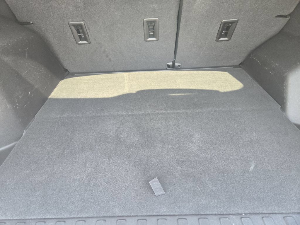 Used 2018 Chevrolet Equinox Premier AWD/4WD image 37