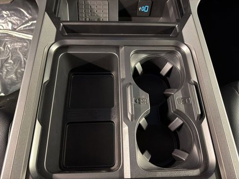 New 2026 Ford F250 Lariat w/ Black Appearance Package AWD/4WD image 16