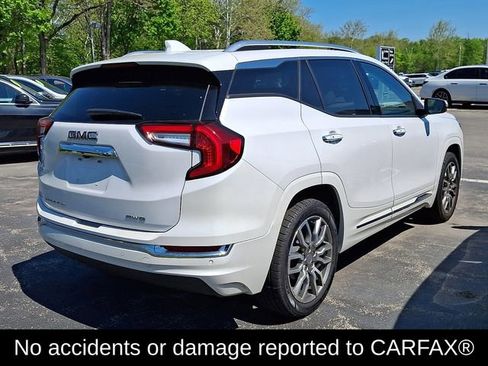 Used 2023 GMC Terrain Denali w/ Denali Premium Package AWD/4WD image 3