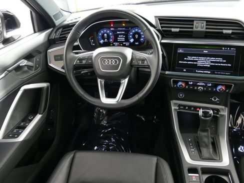 Used 2023 Audi Q3 2.0T Premium w/ Convenience Package AWD/4WD image 26