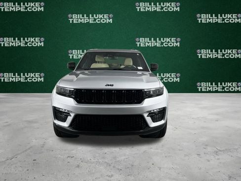 Used 2024 Jeep Grand Cherokee Limited w/ Black Appearance Package image 11