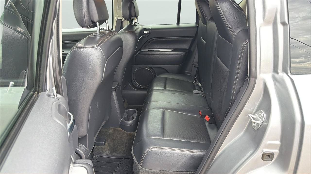 Used 2016 Jeep Compass High Altitude AWD/4WD image 19