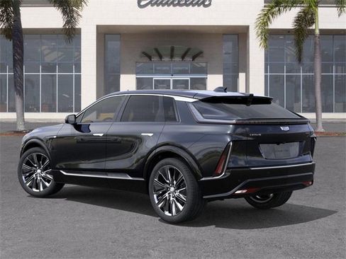 New 2026 Cadillac Lyriq Signature Luxury image 3