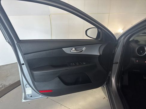 Used 2023 Kia Forte LXS FWD image 36